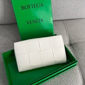 Bottega Veneta White Leather wallet